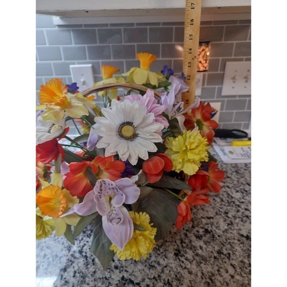 Beautiful Handmade Floral Basket - Picture 8 of 12